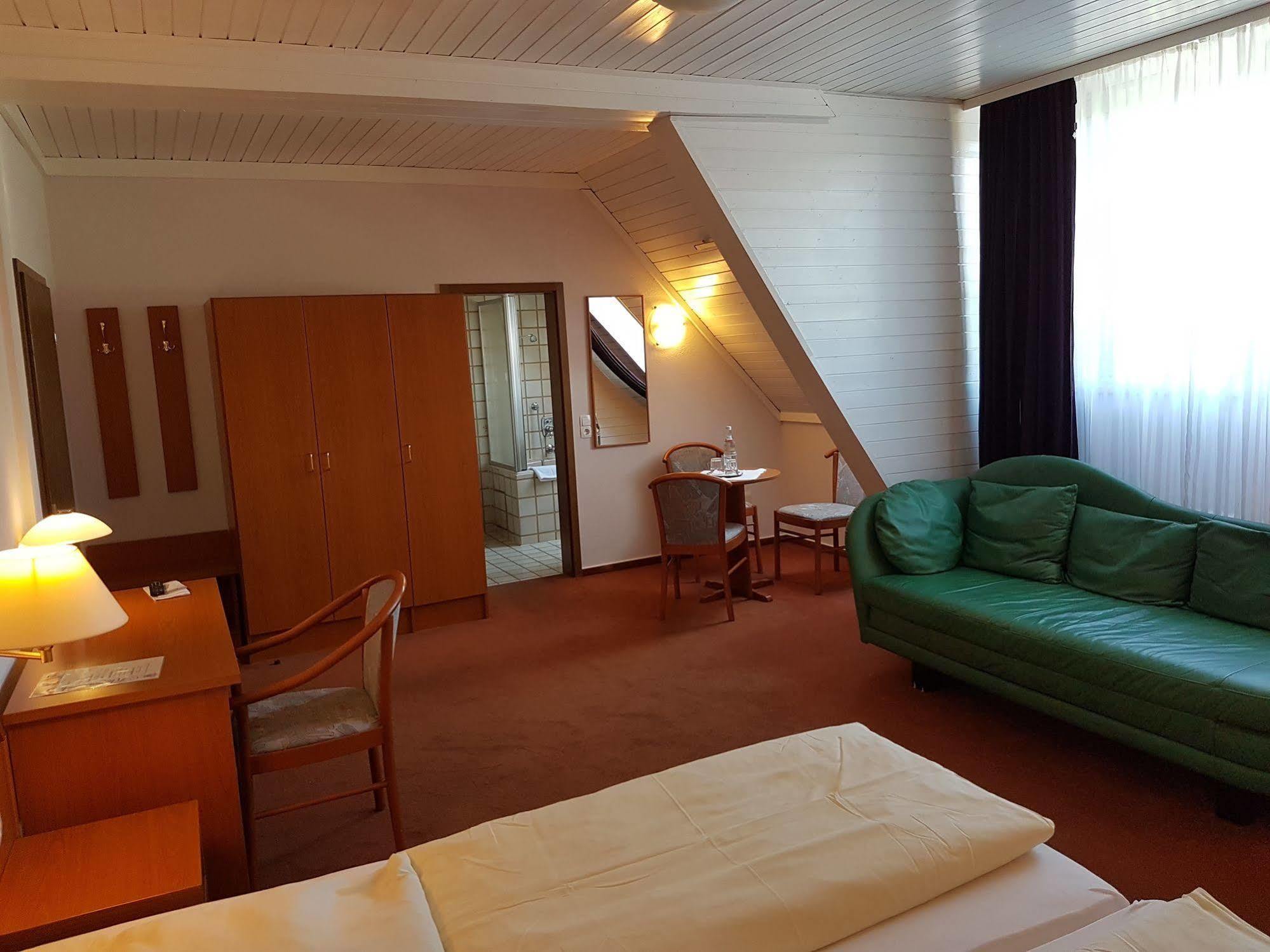 Hotel Restaurant Klostermuehle Reutlingen Esterno foto