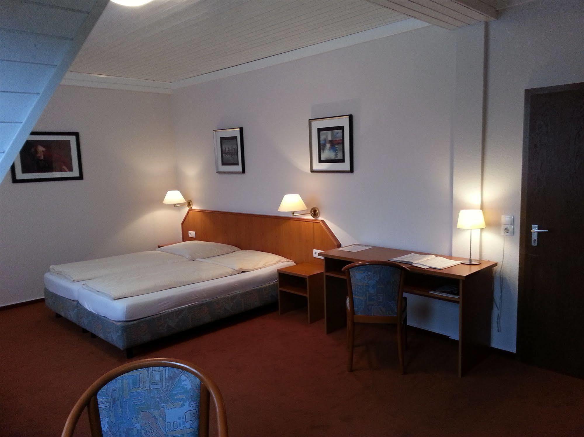 Hotel Restaurant Klostermuehle Reutlingen Esterno foto