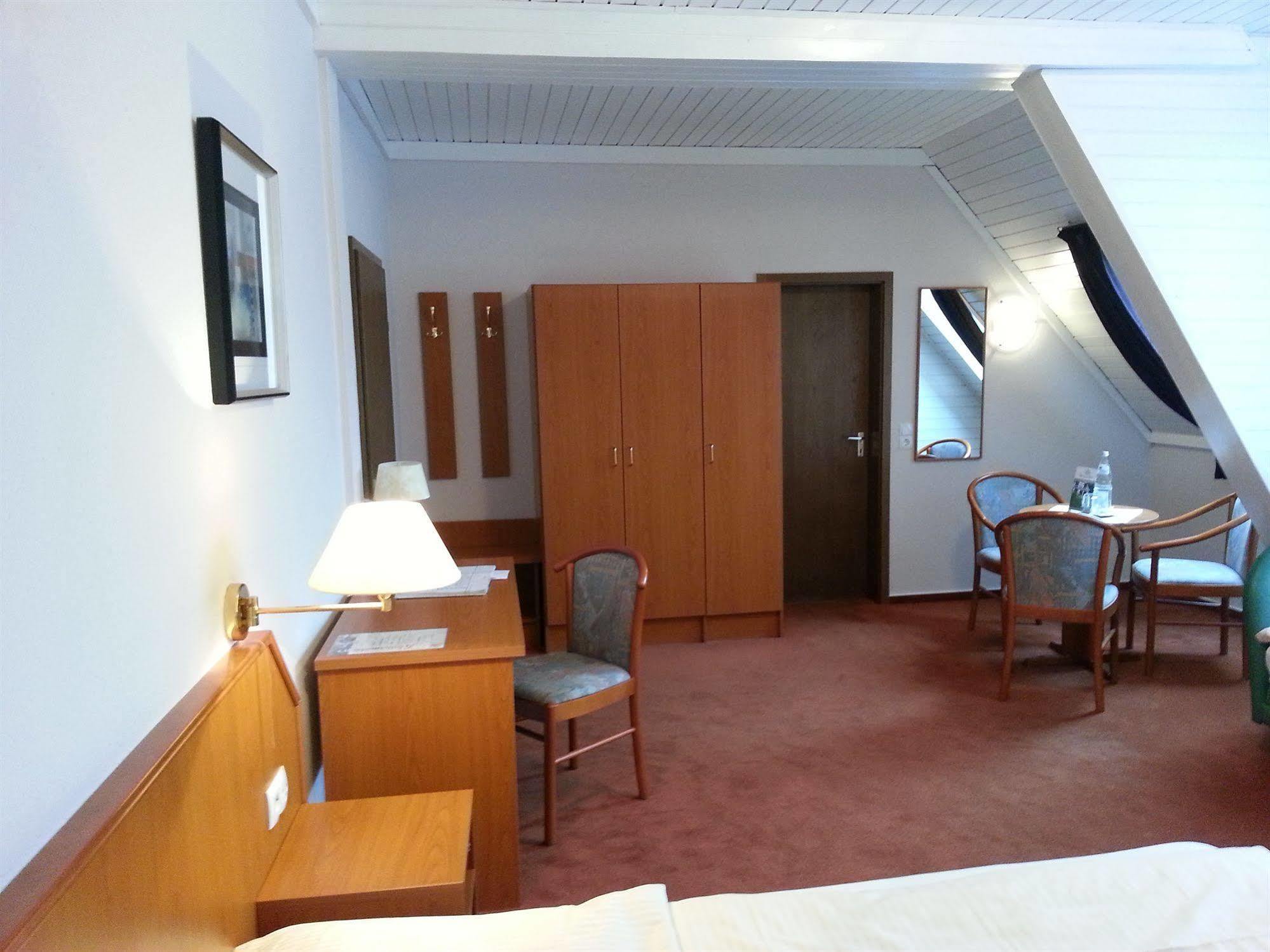 Hotel Restaurant Klostermuehle Reutlingen Esterno foto